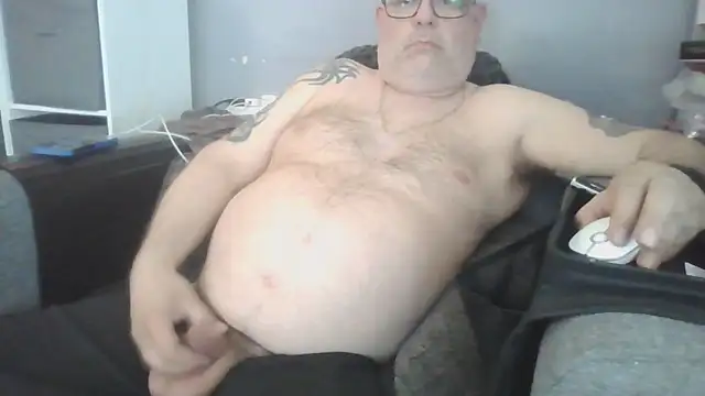 Naturistmale45 online show from April 29, 5:30 pm