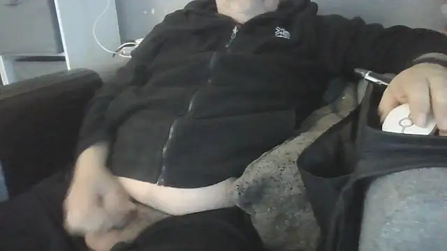 Naturistmale45 online show from May 5, 8:33 am