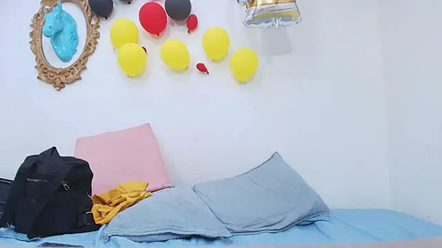 timkerbell  online show from October 9, 7:12 pm