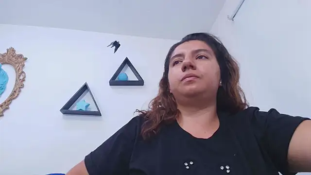 timkerbell  online show from November 10, 7:13 pm