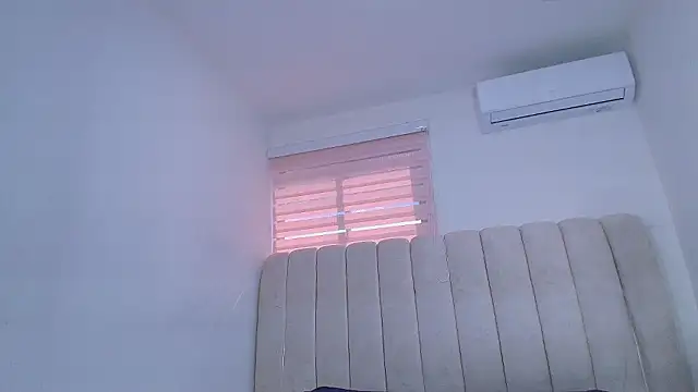 timkerbell  online show from February 3, 7:19 pm