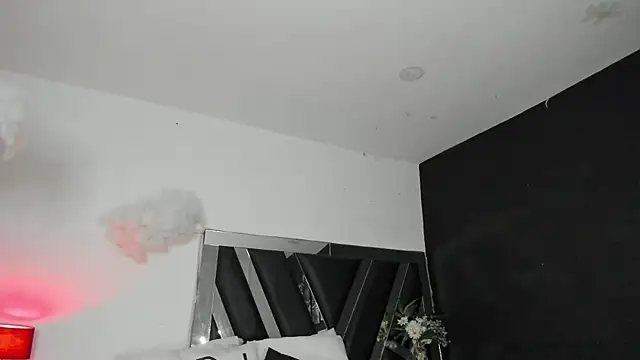 Snooky Clinton online show from January 24, 2:51 pm