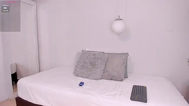 Snooky Clinton online show from October 11, 9:02 pm