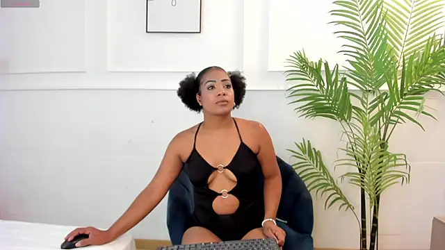 Snooky Clinton online show from March 26, 8:03 pm