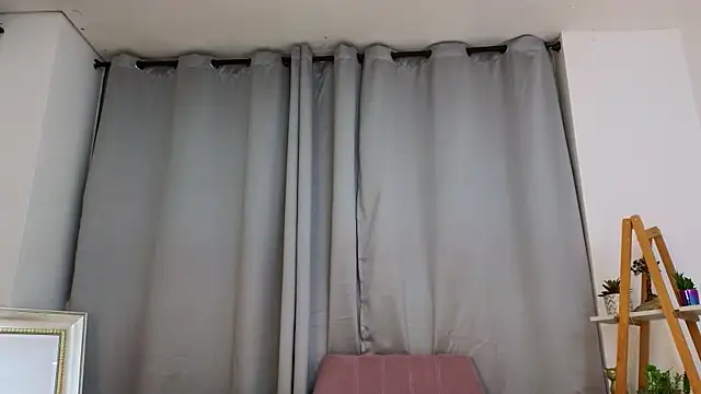 bella  adams online show from March 12, 11:44 pm