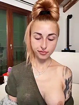 kylie blck online show from January 25, 6:02 pm