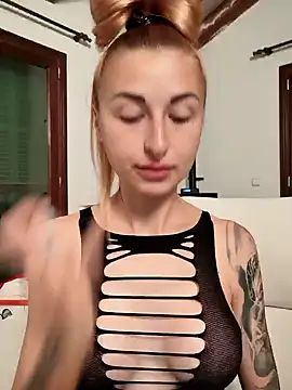 kylie blck online show from January 30, 4:06 am