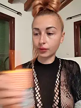 kylie blck online show from February 6, 5:03 am