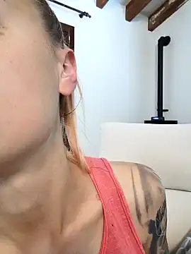 kylie blck online show from February 27, 11:52 am