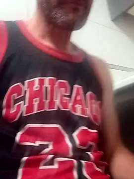 Snapshot of raulacab chatting on May 9, 6:24 pm raulacab online show from May 9, 6:24 pm