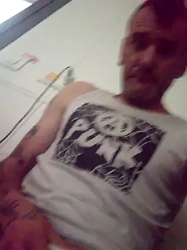 Snapshot of raulacab chatting on May 16, 10:47 am raulacab online show from May 16, 10:47 am