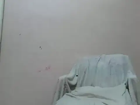 Snapshot of annitsx chatting on October 22, 10:04 am annitsx online show from October 22, 10:04 am