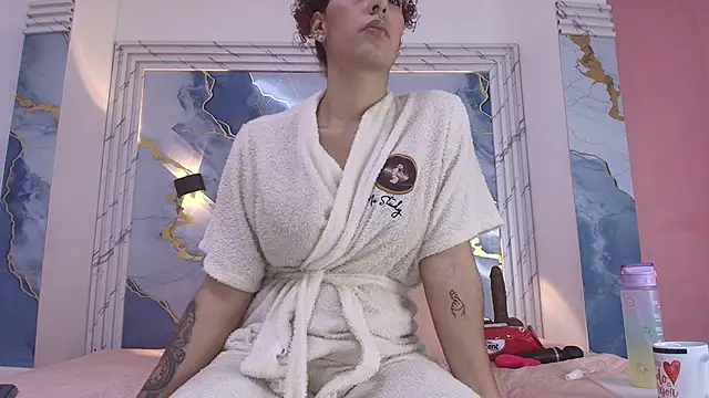 lorrayne  online show from September 22, 12:07 pm