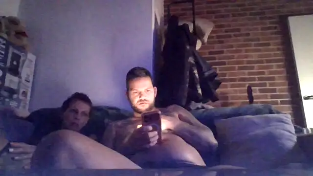 ShadowyIron online show from April 27, 3:15 am