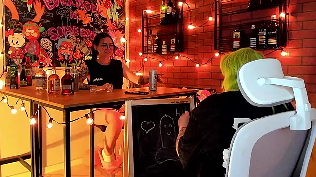 Snapshot of AsheLucker chatting on September 25, 2:37 am AsheLucker online show from September 25, 2:37 am