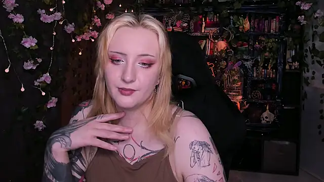AsheLucker online show from June 7, 6:39 am