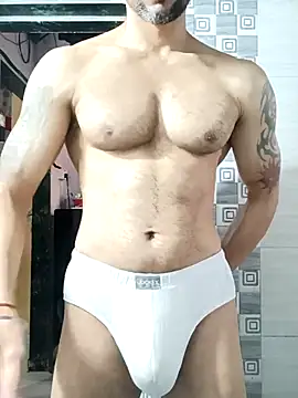 Snapshot of nihalxxx3 chatting on February 6, 8:18 am nihalxxx3 online show from February 6, 8:18 am