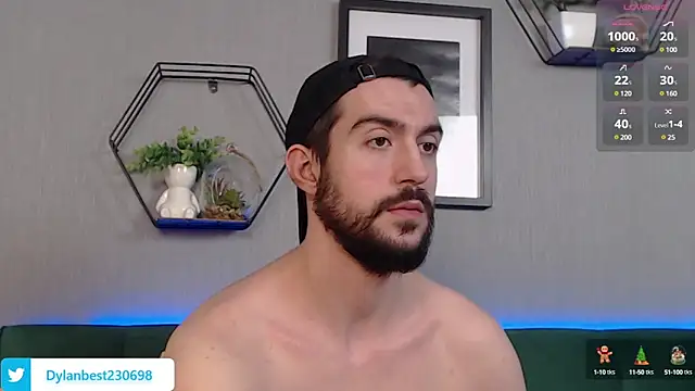 Dylan Best online show from December 16, 8:41 am