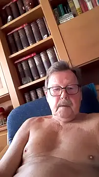 Snapshot of Einhorn527 chatting on October 23, 9:08 am Einhorn527 online show from October 23, 9:08 am