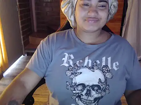 Hilarybunnyy online show from March 23, 3:38 pm