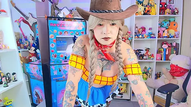 meda kawaii  online show from October 2, 9:55 pm