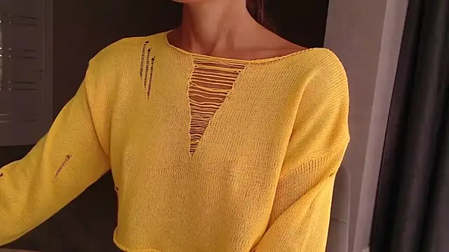 Varonica Caprii online show from October 6, 9:07 am