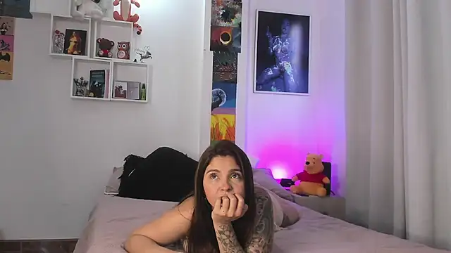 Sarah Jhonson online show from February 8, 8:32 pm