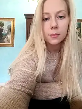 Prettierkate online show from December 15, 8:51 am