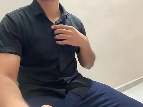 Arjun78877 online show from October 12, 6:40 pm