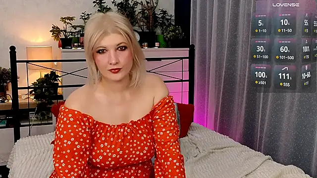 olisunny5 online show from December 25, 7:46 am