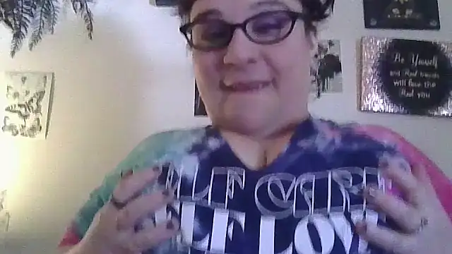 Snapshot of GothyBaby chatting on February 28, 6:53 pm GothyBaby online show from February 28, 6:53 pm