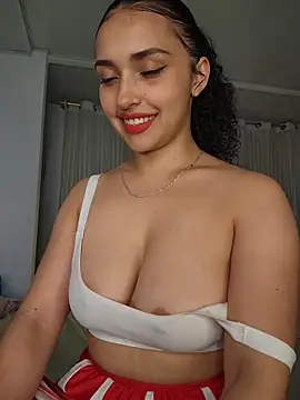 Snapshot of Lucy_Marin chatting on March 3, 1:06 pm Lucy Marin online show from March 3, 1:06 pm