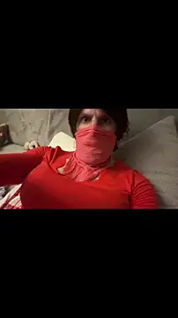 Snapshot of petuletra chatting on December 15, 2:05 am petuletra online show from December 15, 2:05 am