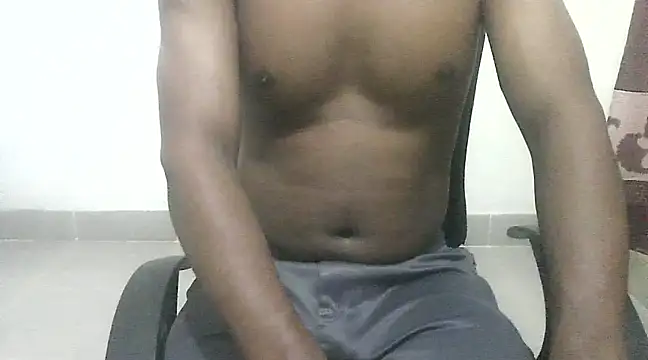 Snapshot of Johanplay chatting on February 5, 5:53 pm Johanplay online show from February 5, 5:53 pm