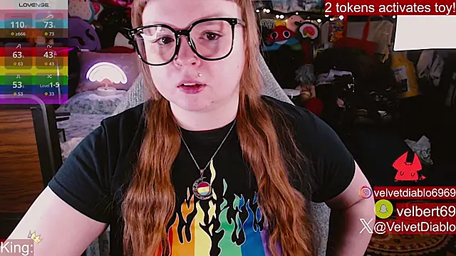 VelvetDiablo online show from July 1, 12:01 am
