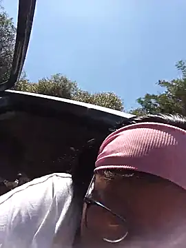 CuteHoney92 online show from February 6, 9:23 am