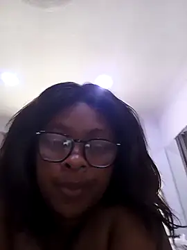 CuteHoney92 online show from March 21, 8:19 am