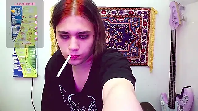 Snapshot of sademobeer chatting on March 2, 7:34 pm sademobeer online show from March 2, 7:34 pm