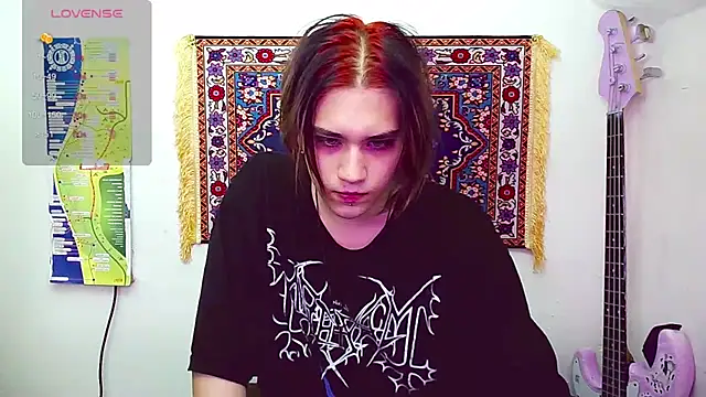 Snapshot of sademobeer chatting on March 4, 8:49 pm sademobeer online show from March 4, 8:49 pm