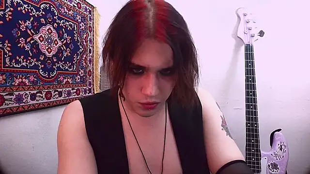 Snapshot of sademobeer chatting on March 12, 8:20 pm sademobeer online show from March 12, 8:20 pm