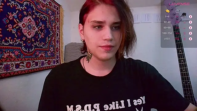 Snapshot of sademobeer chatting on March 16, 11:25 pm sademobeer online show from March 16, 11:25 pm