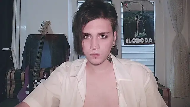 Snapshot of sademobeer chatting on September 24, 8:28 am sademobeer online show from September 24, 8:28 am