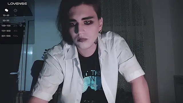 Snapshot of sademobeer chatting on October 2, 12:17 am sademobeer online show from October 2, 12:17 am