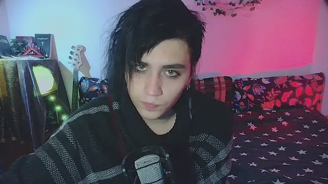 Snapshot of sademobeer chatting on November 11, 6:08 pm sademobeer online show from November 11, 6:08 pm