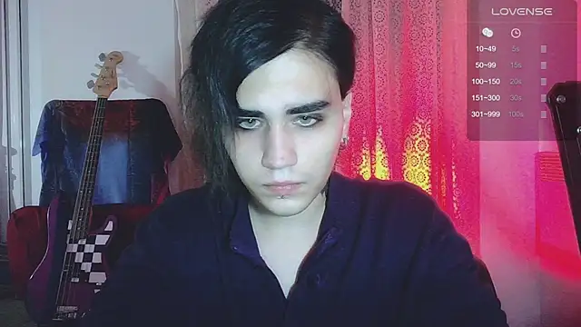 Snapshot of sademobeer chatting on December 2, 2:06 am sademobeer online show from December 2, 2:06 am