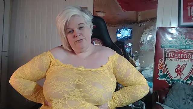 sexychazza16 online show from December 11, 8:36 am