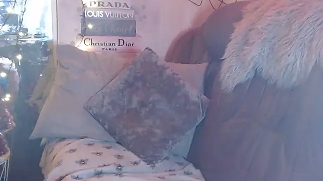 sexychazza16 online show from December 22, 8:50 pm