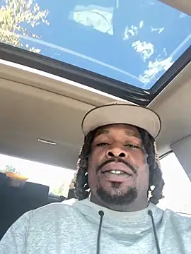 Snapshot of TyAthletic chatting on March 17, 5:27 pm TyAthletic online show from March 17, 5:27 pm