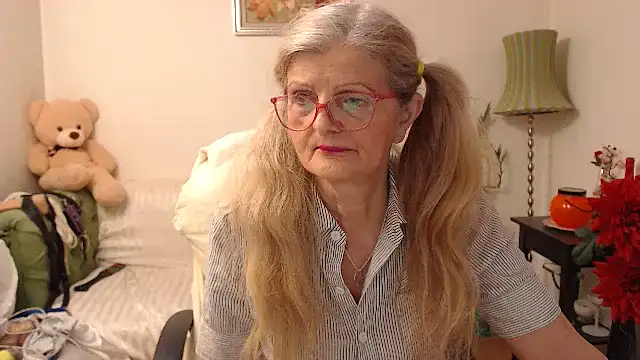 BlairFort online show from November 15, 2:13 pm