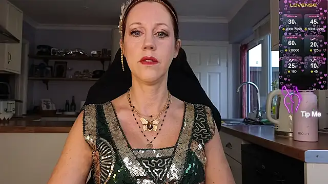 stripmequick online show from October 16, 9:21 am